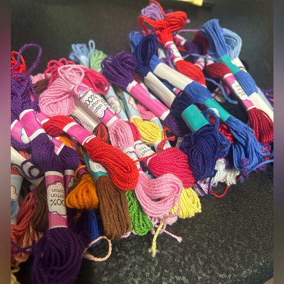Embroidery Floss - Picture 2 of 6